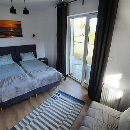 Apartment Pod Debami *