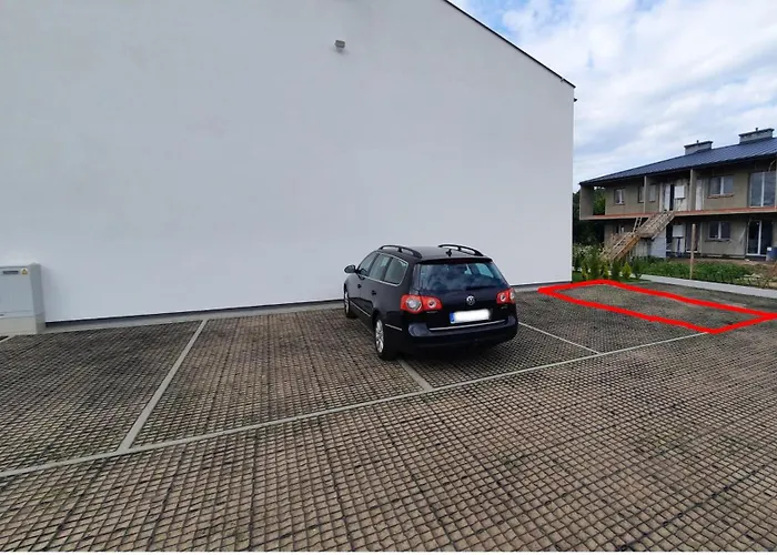 Pod Debami Debina (Ustka)